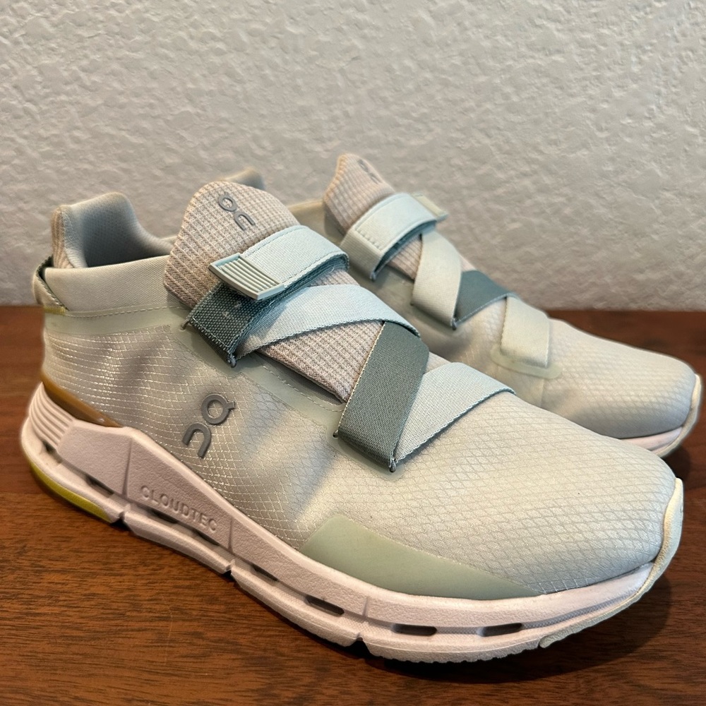 On Cloudtec sneakers - great condition - minimal wear.